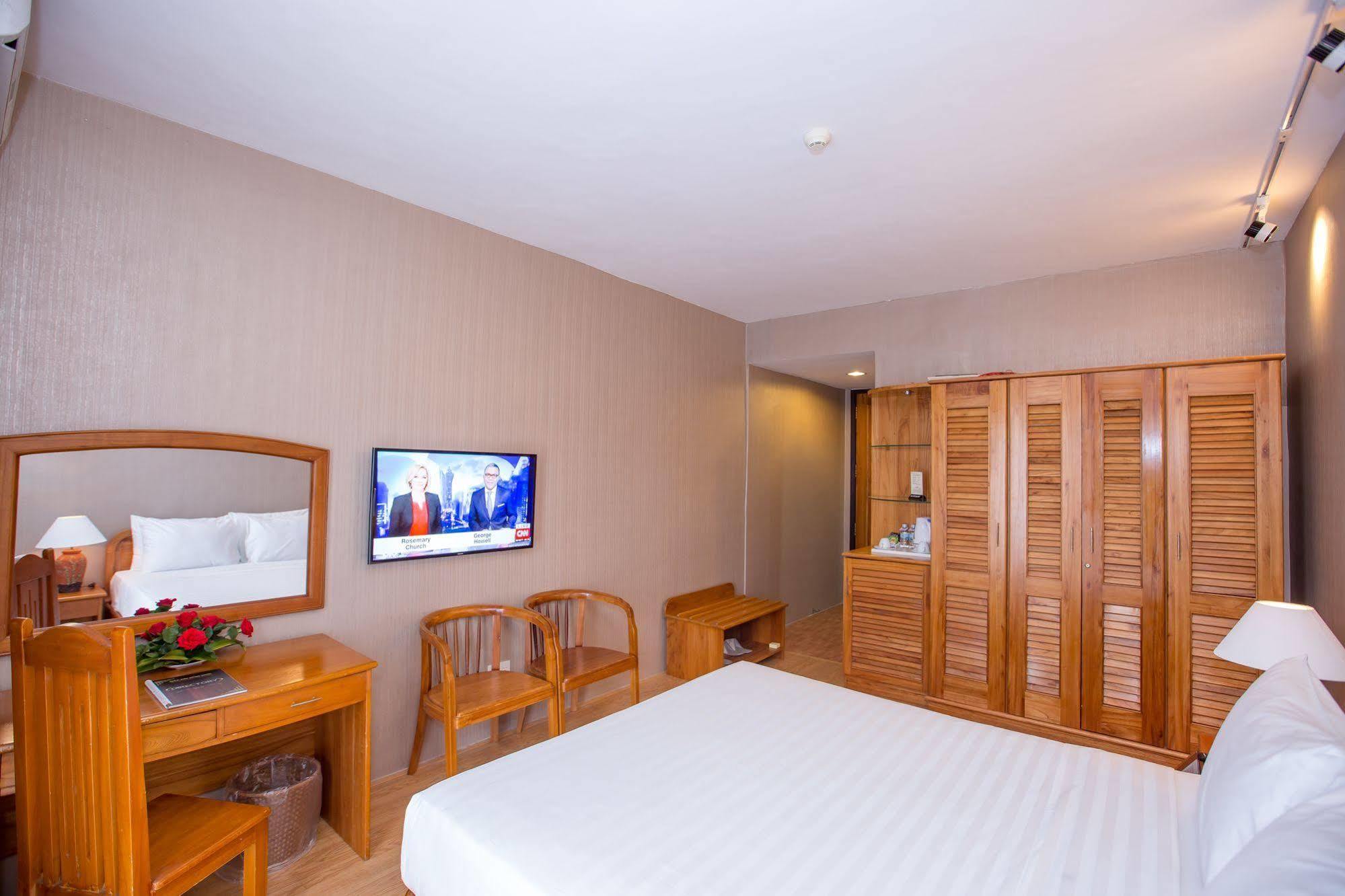 Vien Dong Hotel Nha Trang Exterior photo